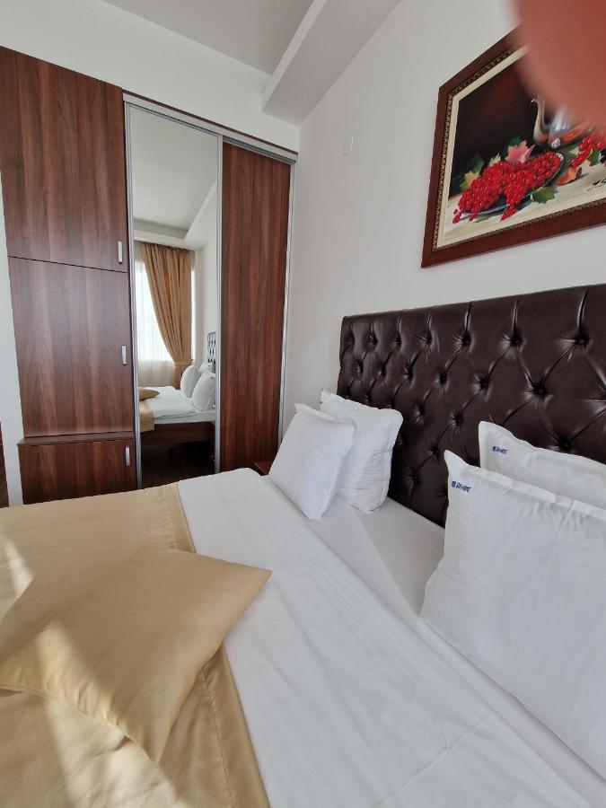 Motel Celebic Mitrovici  Exteriör bild