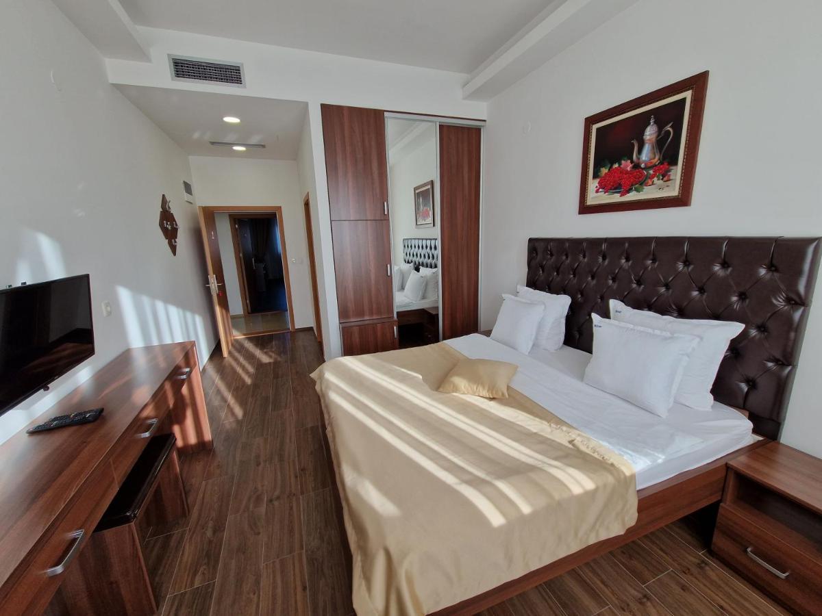 Motel Celebic Mitrovici  Exteriör bild